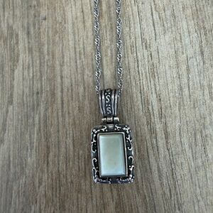 Vintage Sterling 925 Silver & Mother of Pearl Necklace